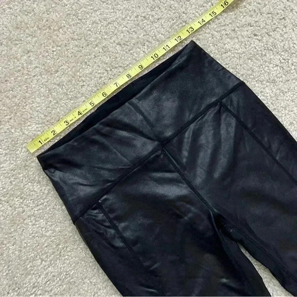 Free People FP Movement Black Shiny Leggings Pants Size Small Urban Outfitters - Picture 10 of 16